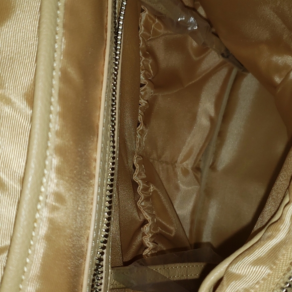 Lambert - Picture 9 of 11